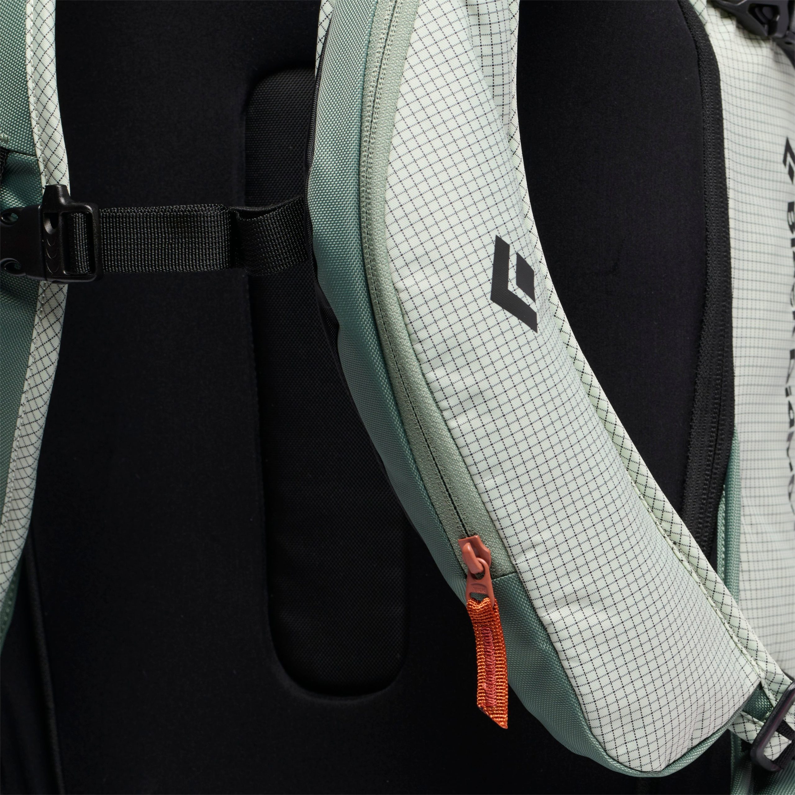 Dawn Patrol 32 Backpack - Image 9